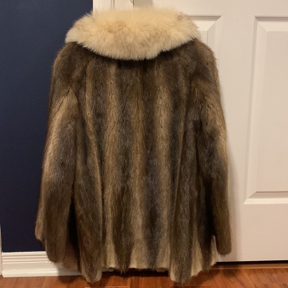 Genuine Fur Coat - Picture 6 of 6